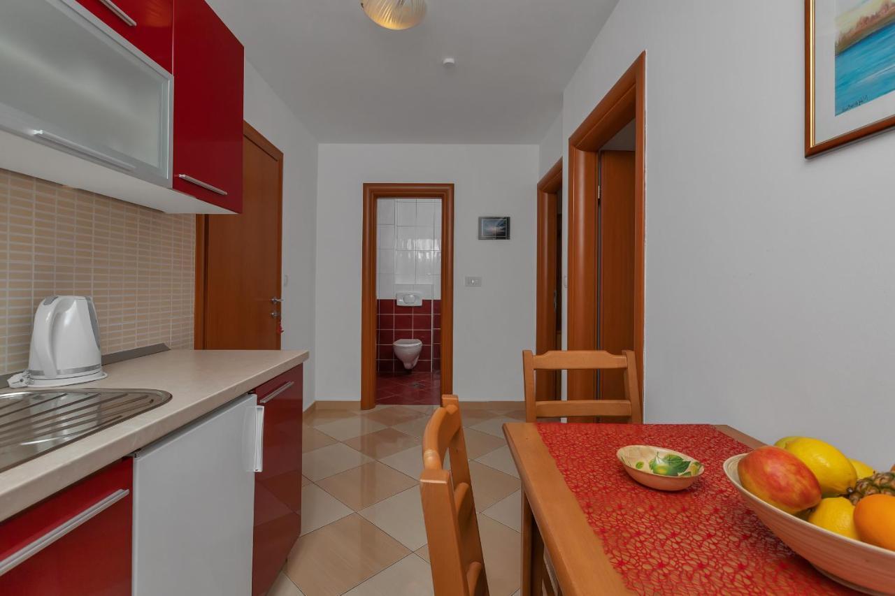 Villa Juric 2 Baška Voda Exterior foto