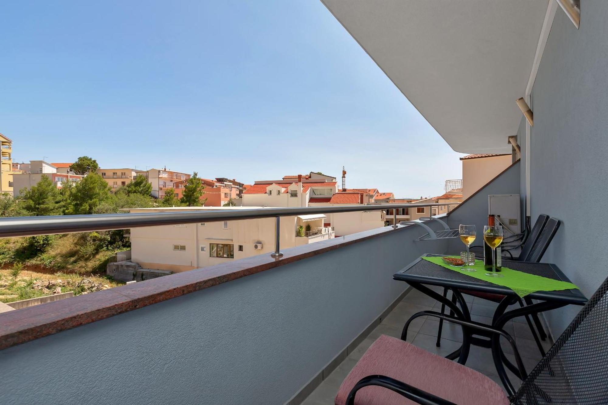 Villa Juric 2 Baška Voda Exterior foto